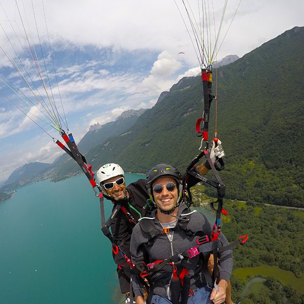 Que faut il savoir pour son premier vol en parapente à Annecy